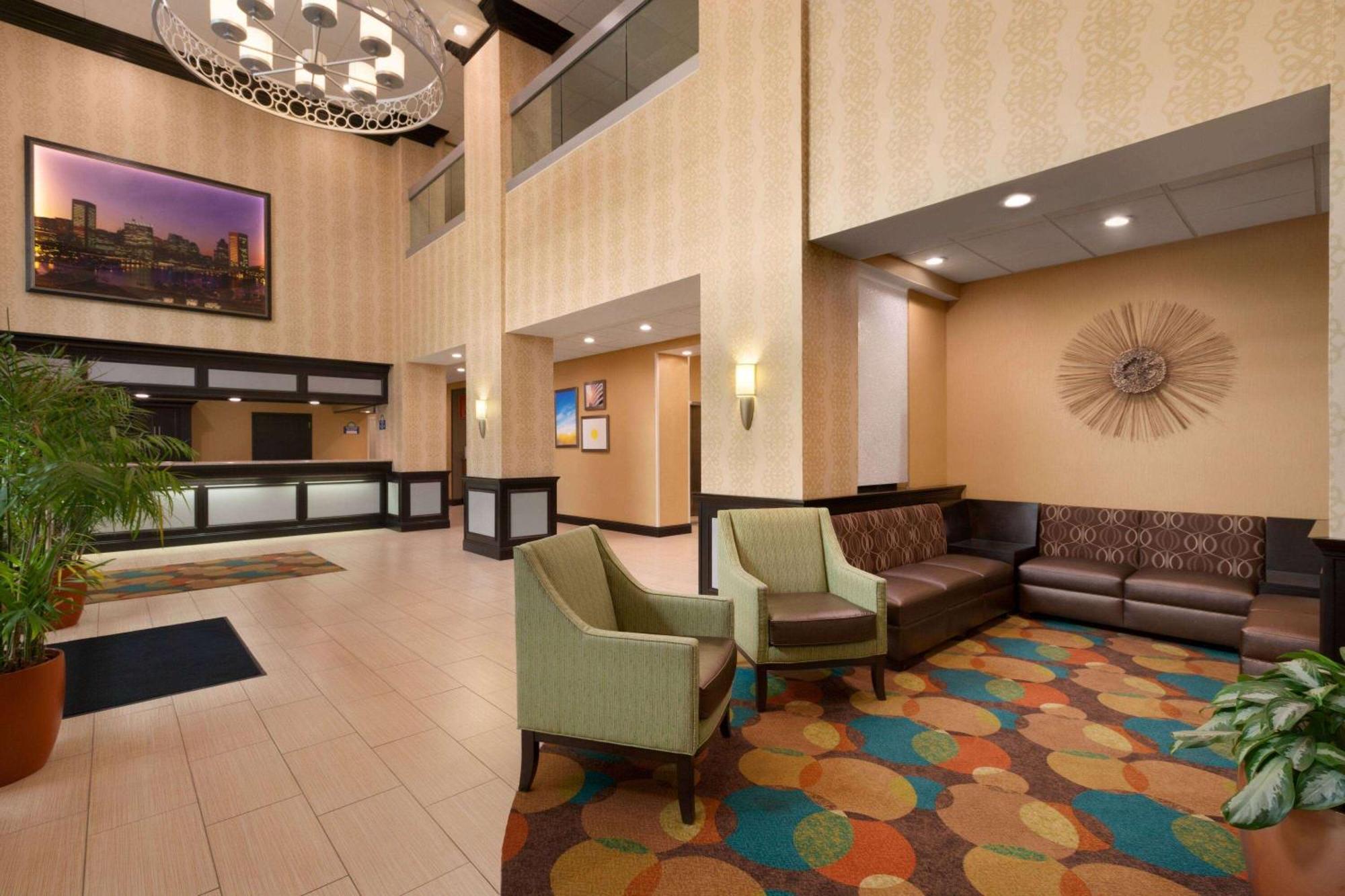 Days Inn By Wyndham Baltimore Inner Harbor Exterior foto
